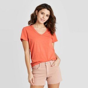 Women's Short Sleeve V-Neck T-Shirt - Universal